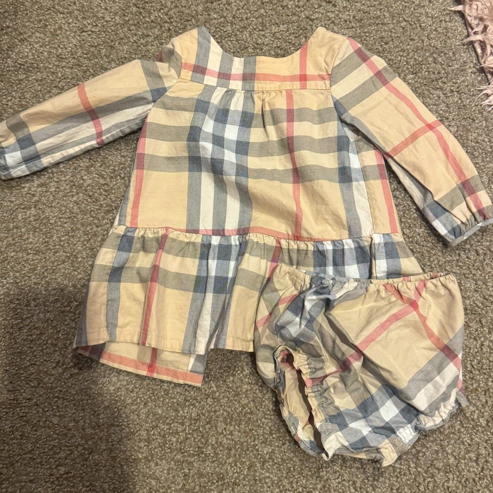 Burberry Baby 18 month old long sleeve dress